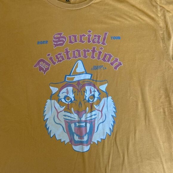 Black Kat Vintage Womens Social Distortion '22 County Tour Graphic Tee Yellow XL - Picture 2 of 8